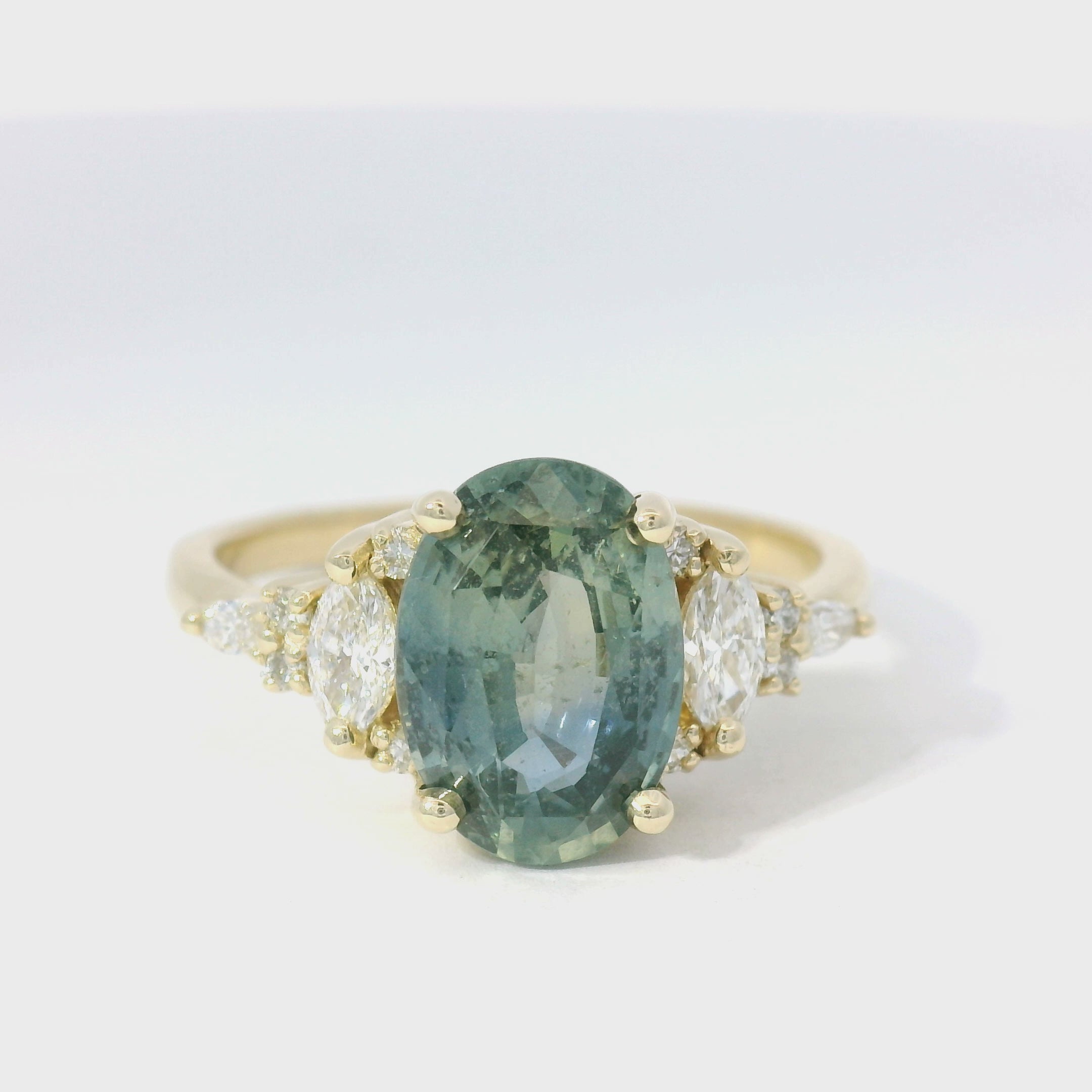 Yellow Gold Multistone Ring with Emerald Green Sapphire