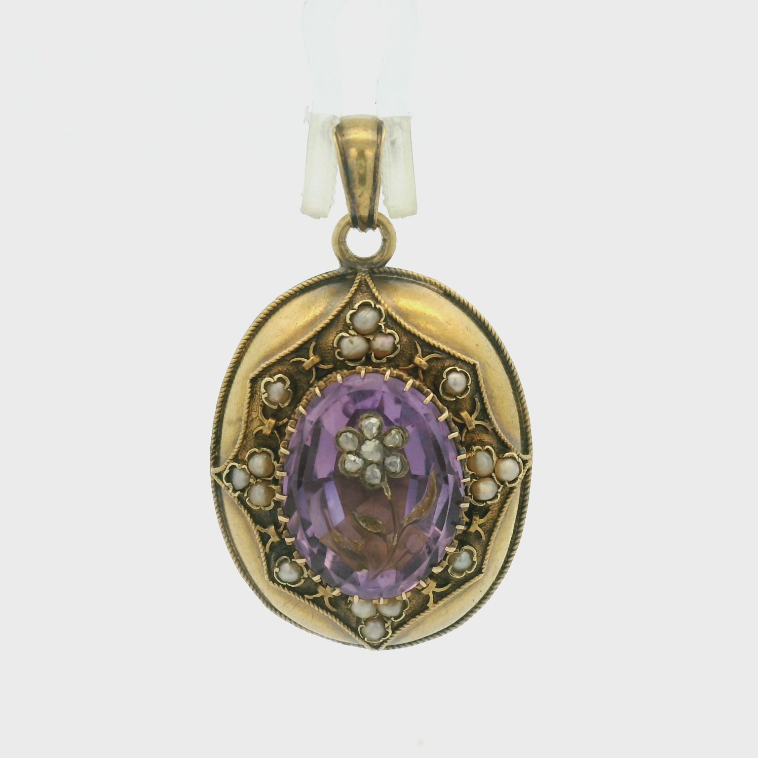 Vintage 14K Yellow Gold Locket Pendant With One Oval Amethyst and Pearls