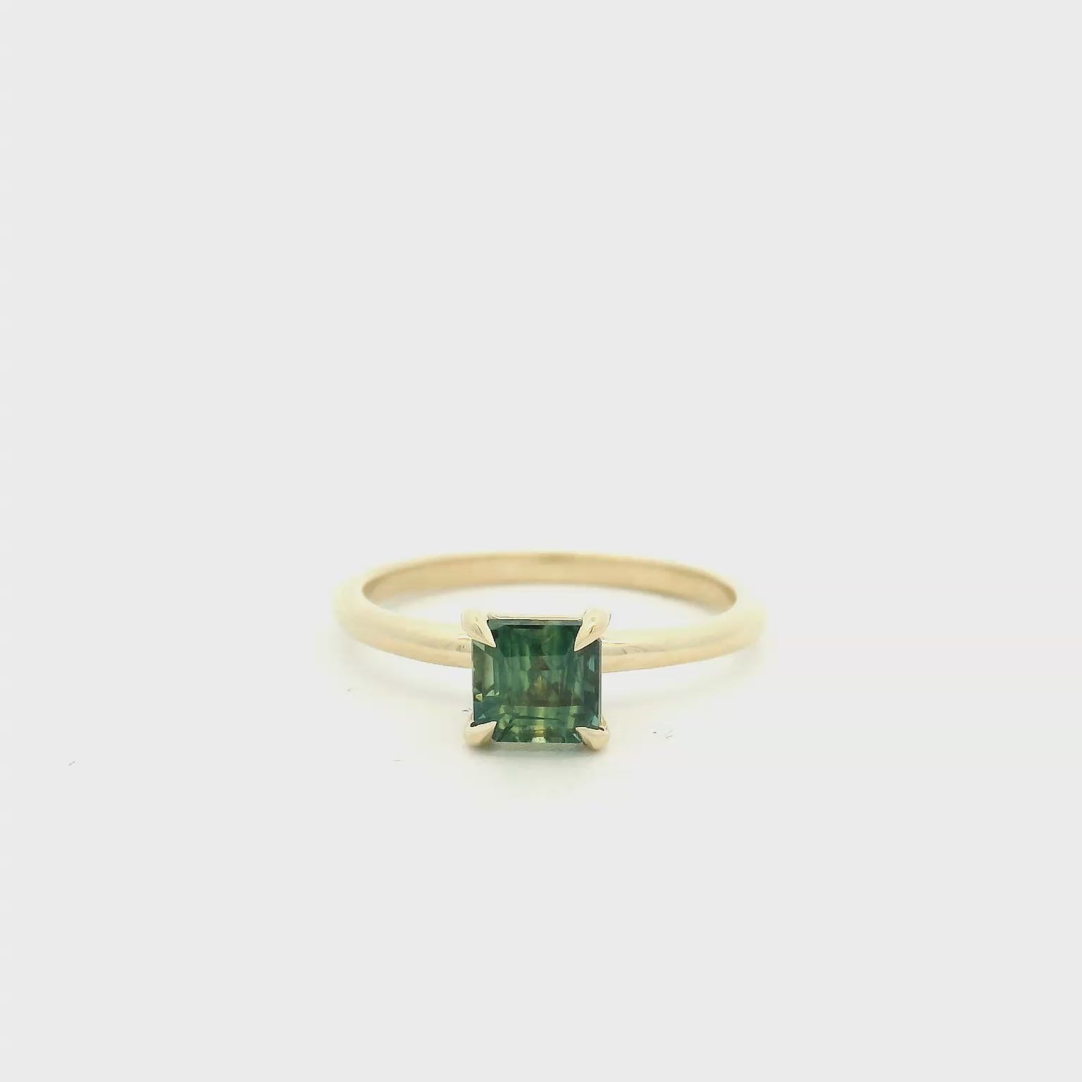 Elegant Green Gemstone Ring