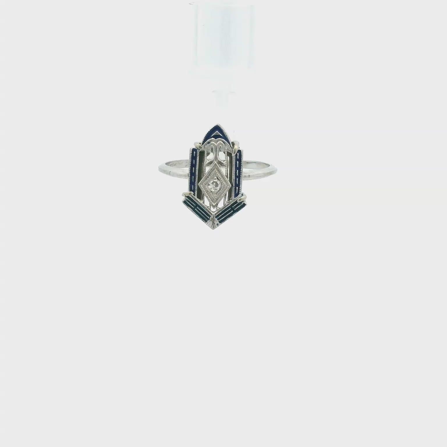 Vintage 18KWG Enamel Fashion Ring