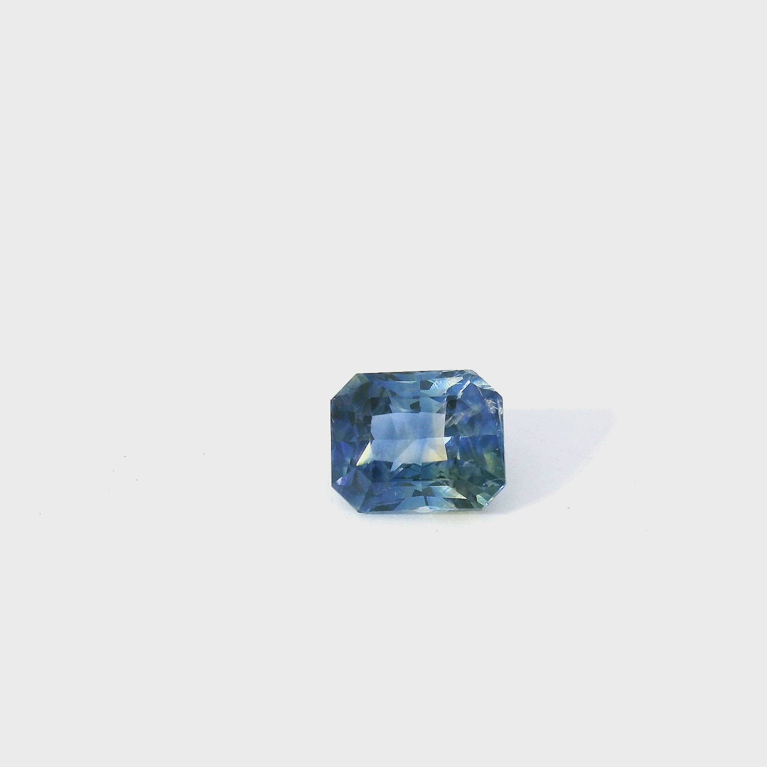 bi-color radiant cut sapphire