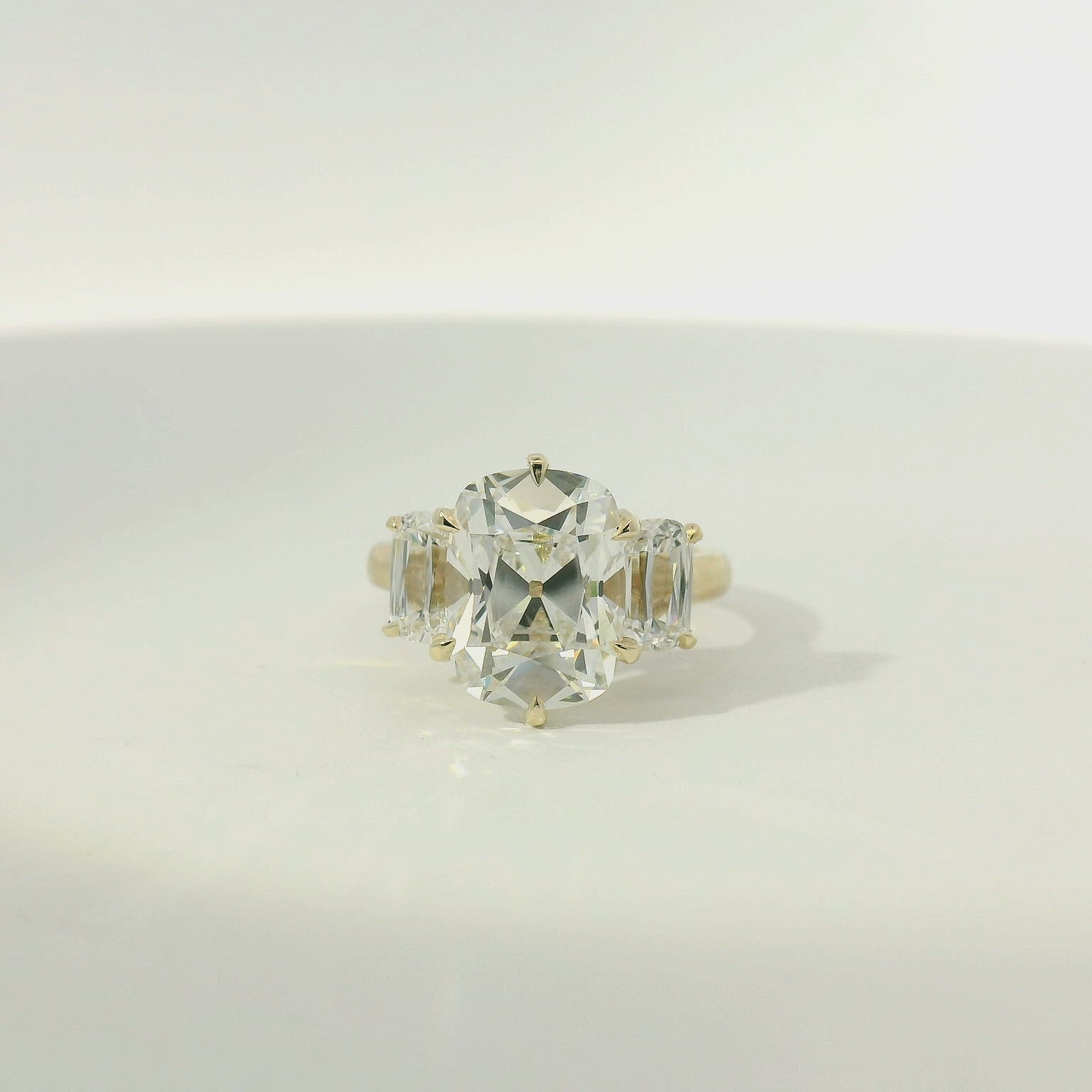 Oval Cut Diamond Multistone Ring in Yellow Gold