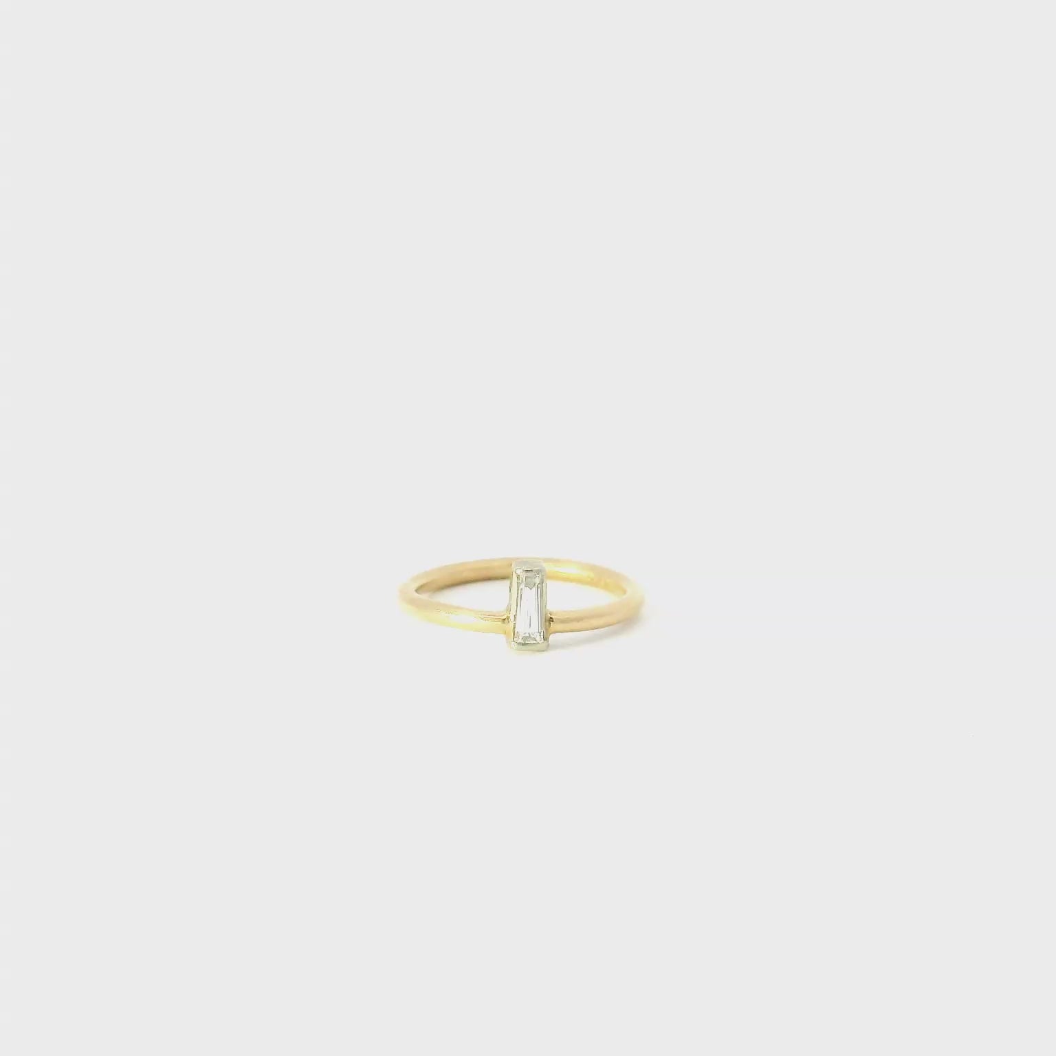 Vintage 14k Solitaire Fashion Ring