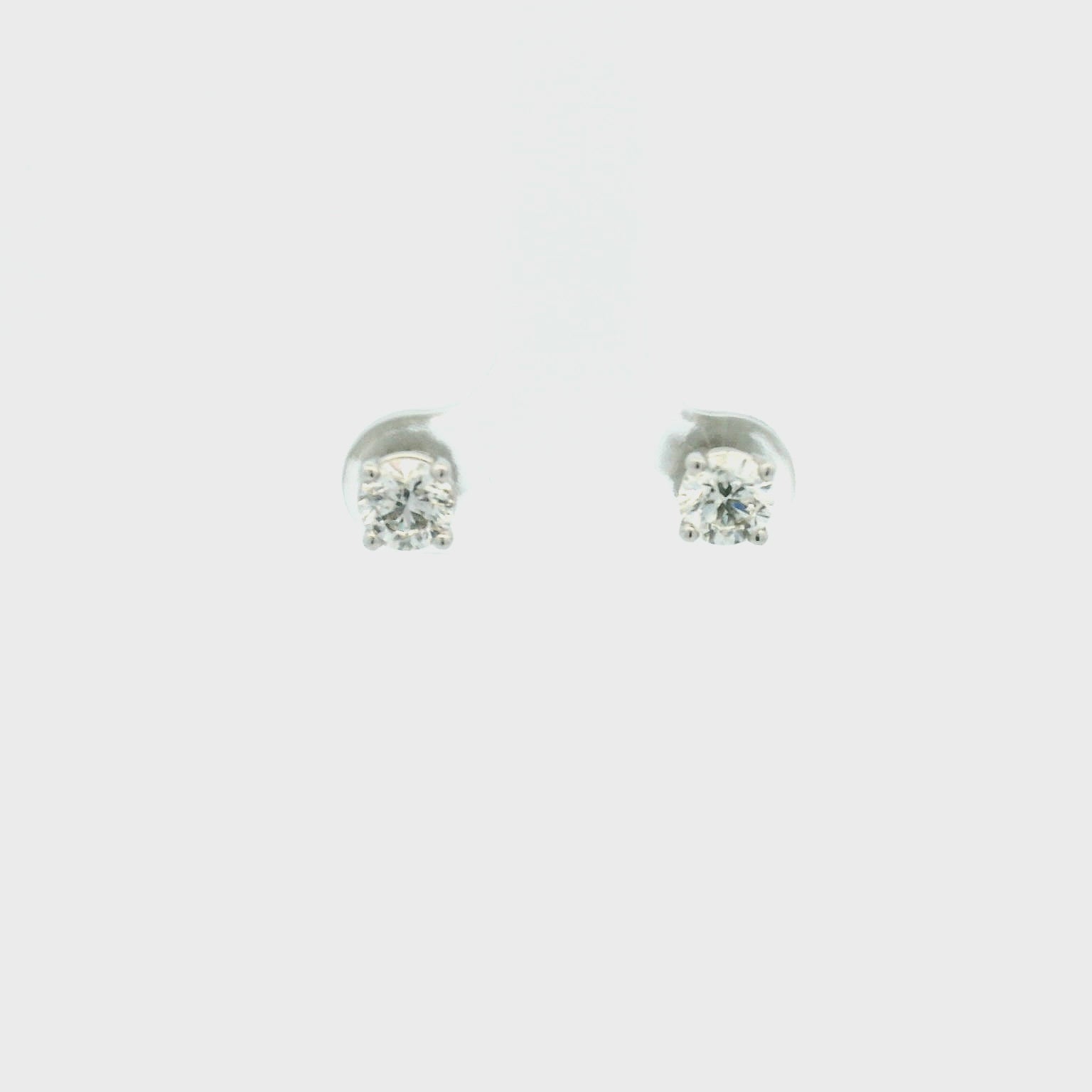 14KWG Diamond Stud Earrings