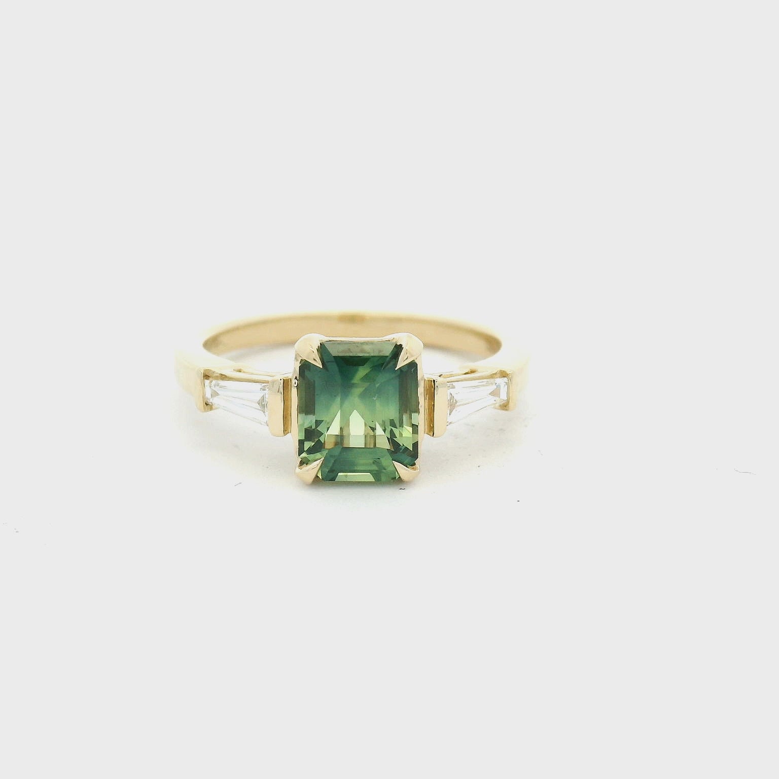 Elegant Green Gemstone Ring