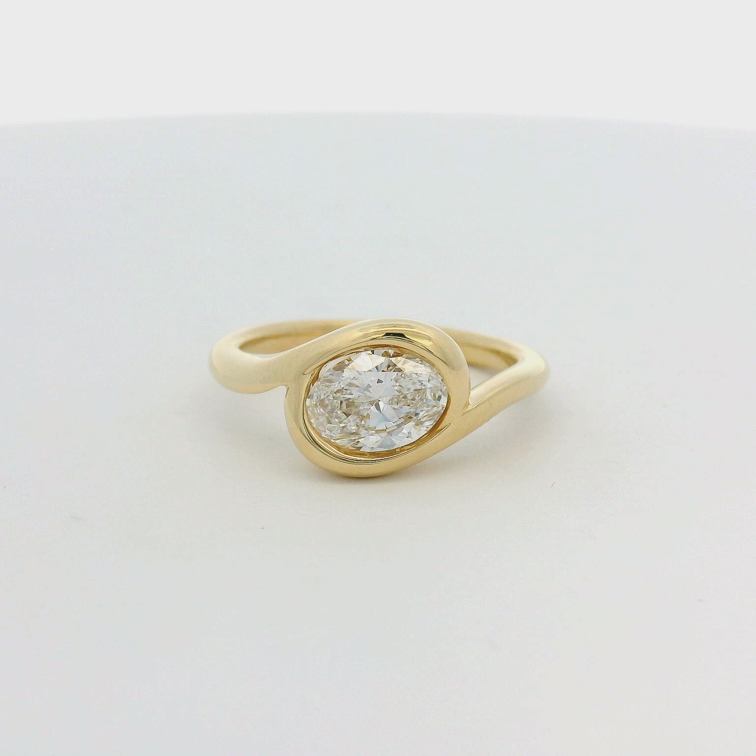 14KT yellow gold bypass design 1ct round LG diamond engagement ring