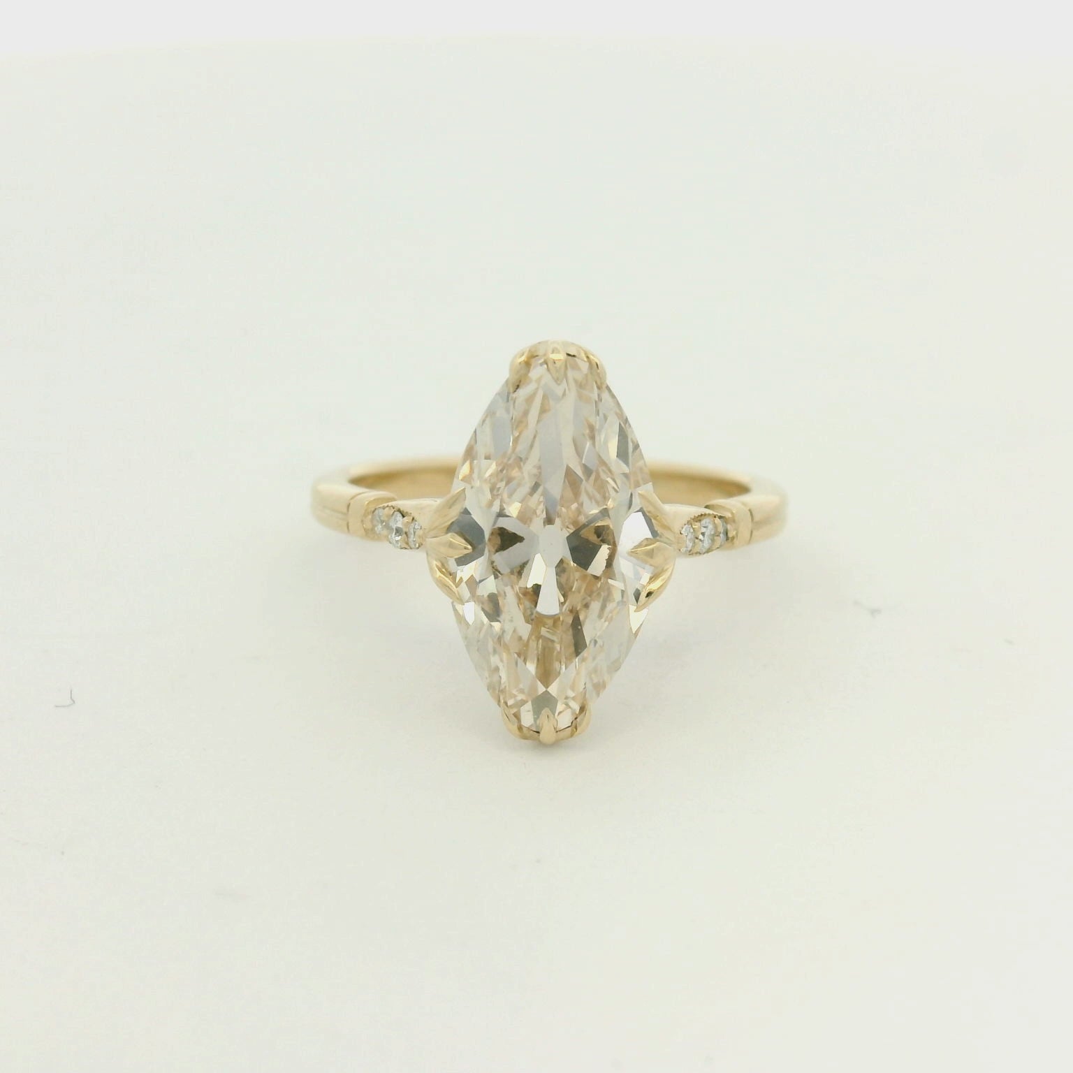 14KYG Moval Engagement Ring