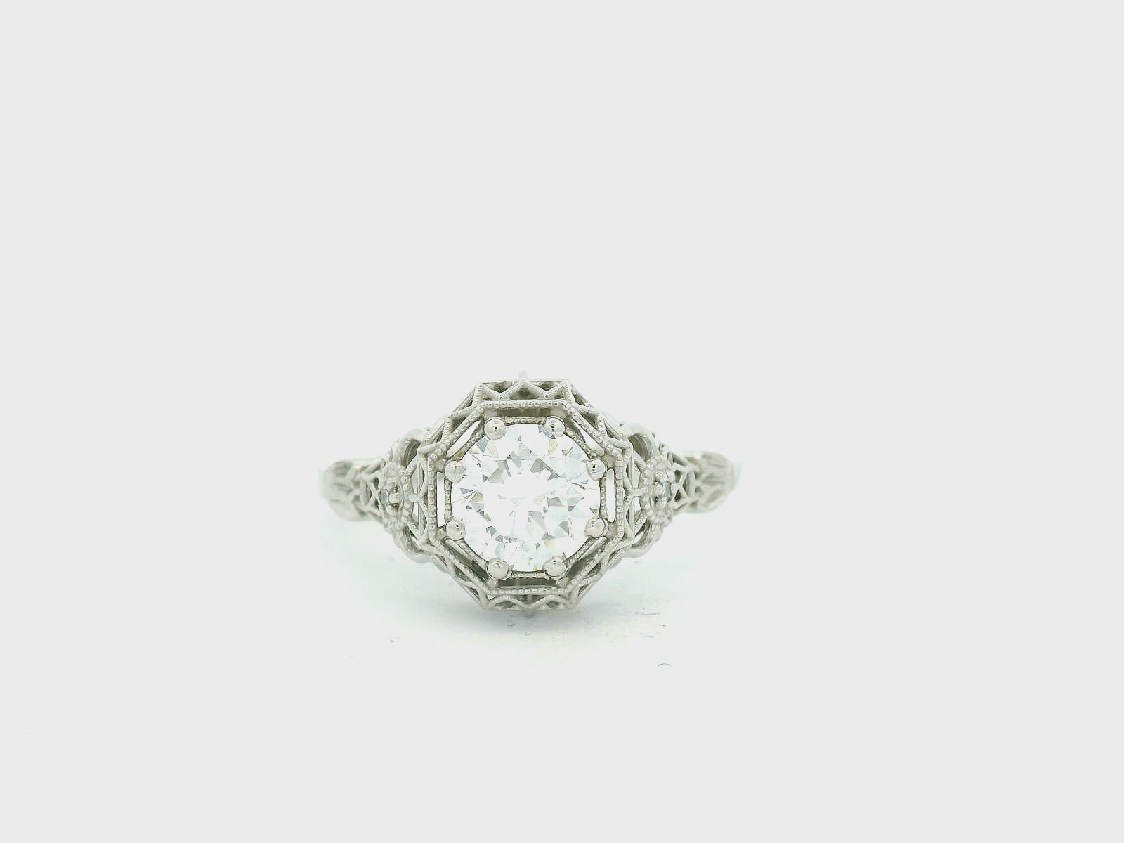 Elegant Vintage Diamond Ring