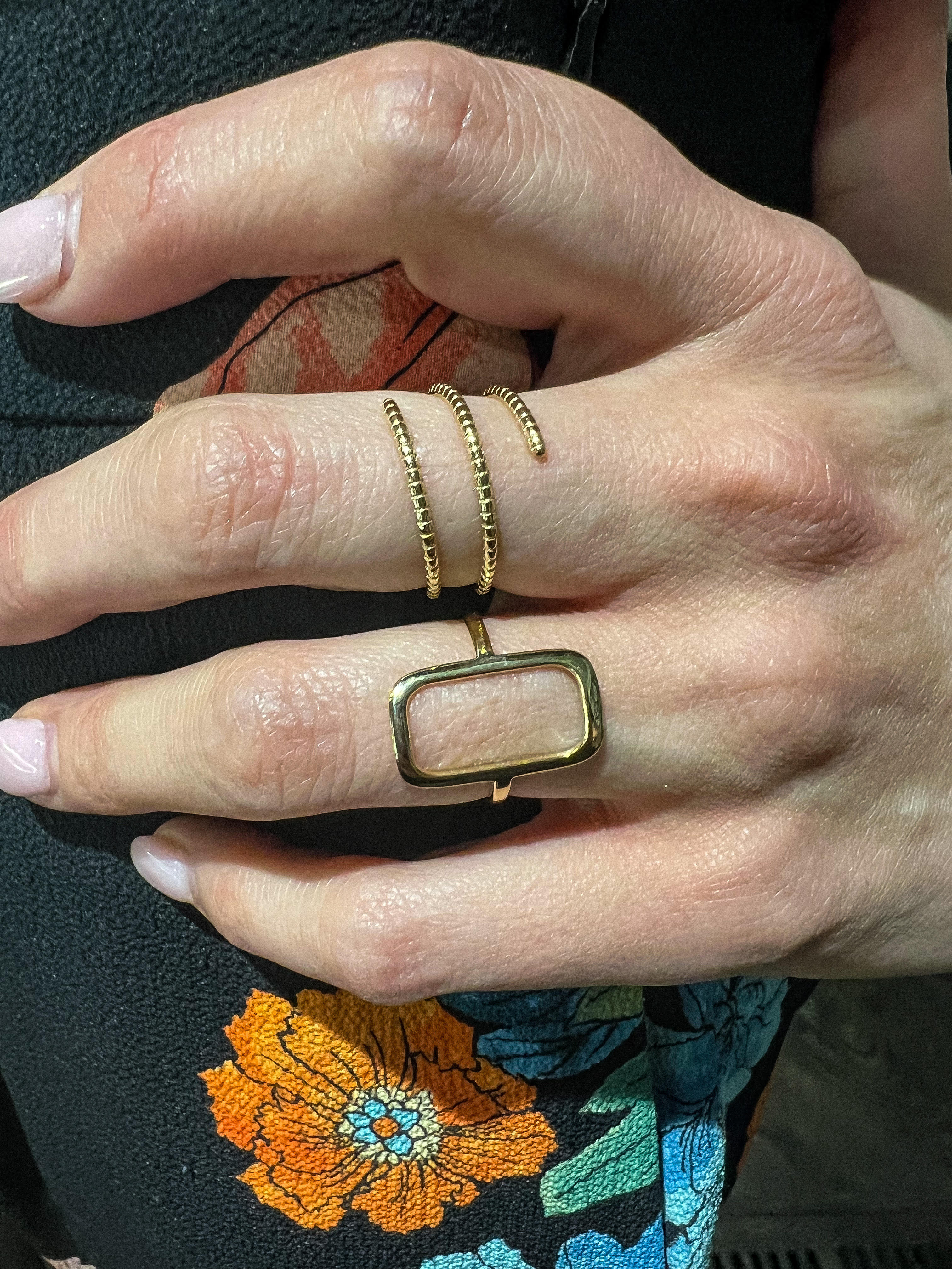 14k Rectangular Frame Ring