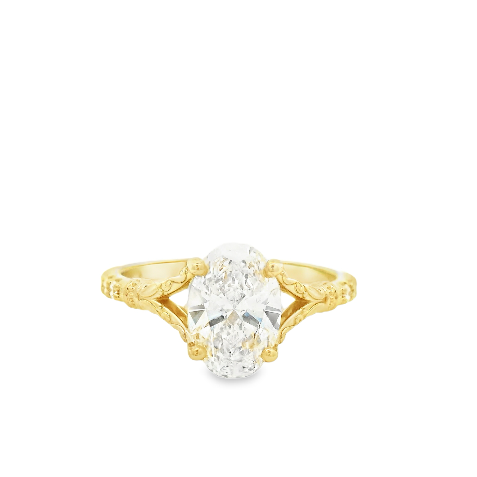 Elegant Gold Diamond Ring